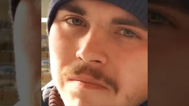 Трёхкомнатная квартира, дача двухэтажная, четыре гаража и бизнес в расцвете сил смотреть онлайн