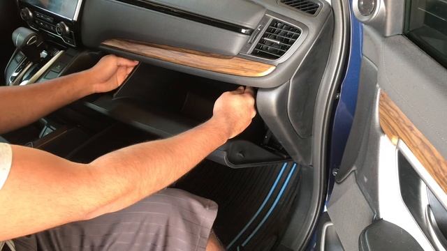 2017-2020 Honda CRV - Change Intake & Cabin Filter in 10 Minutes for 20 Dollars смотреть онлайн