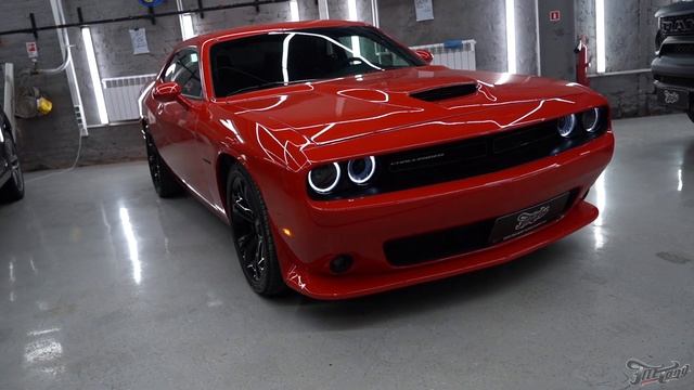 DODGE CHALLENGER Заламинировали кованым карбоном / Подготовили Додж челленджер к летнему сезону смотреть онлайн