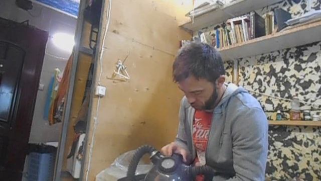 Дядя Федор учится надевать ГП-21 смотреть онлайн