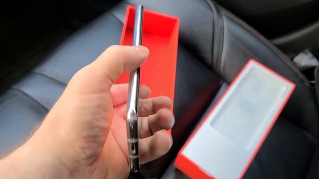 OnePlus 8 - INTERSTELLAR GLOW - встречаем красавца;) смотреть онлайн