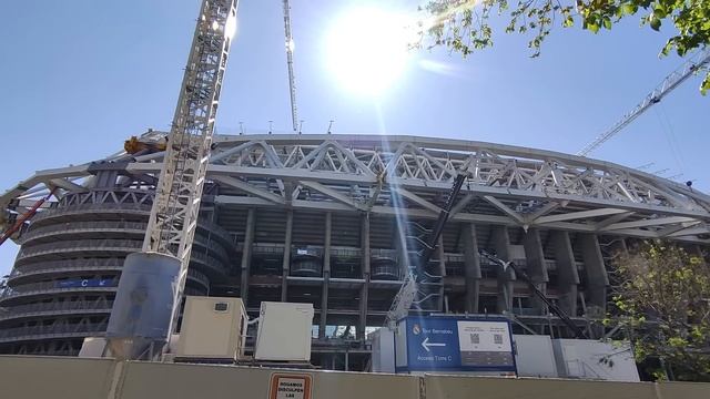 ? NUEVA TUBULAR EN LA TORRE A - NUEVO SOPORTE | 9 DE MAYO DE 2022 OBRAS ESTADIO SANTIAGO BERNABEU ? смотреть онлайн
