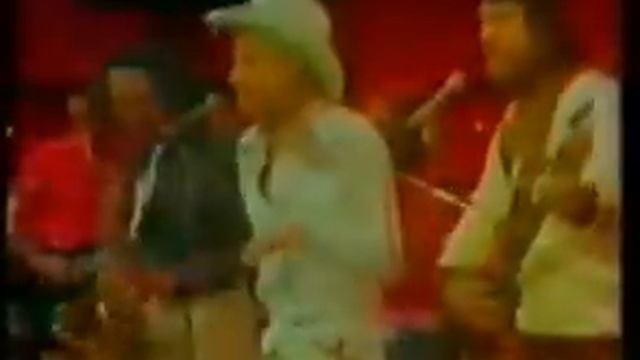 Celebration featuring Mike Love - Almost Summer смотреть онлайн