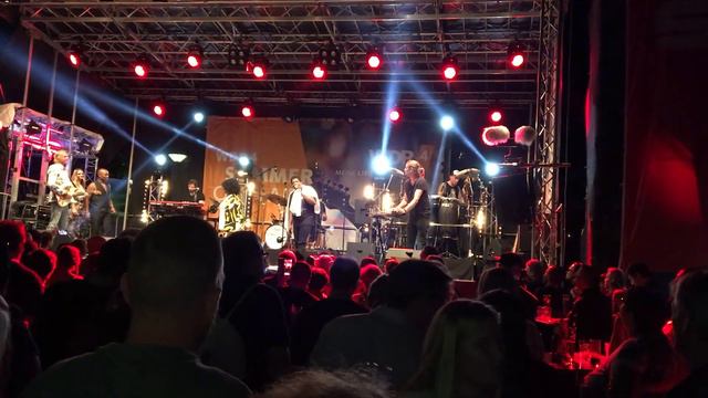 Ingrid Arthur Live w/ Sydney Youngblood Band || I Sit and Wait || 2019 смотреть онлайн