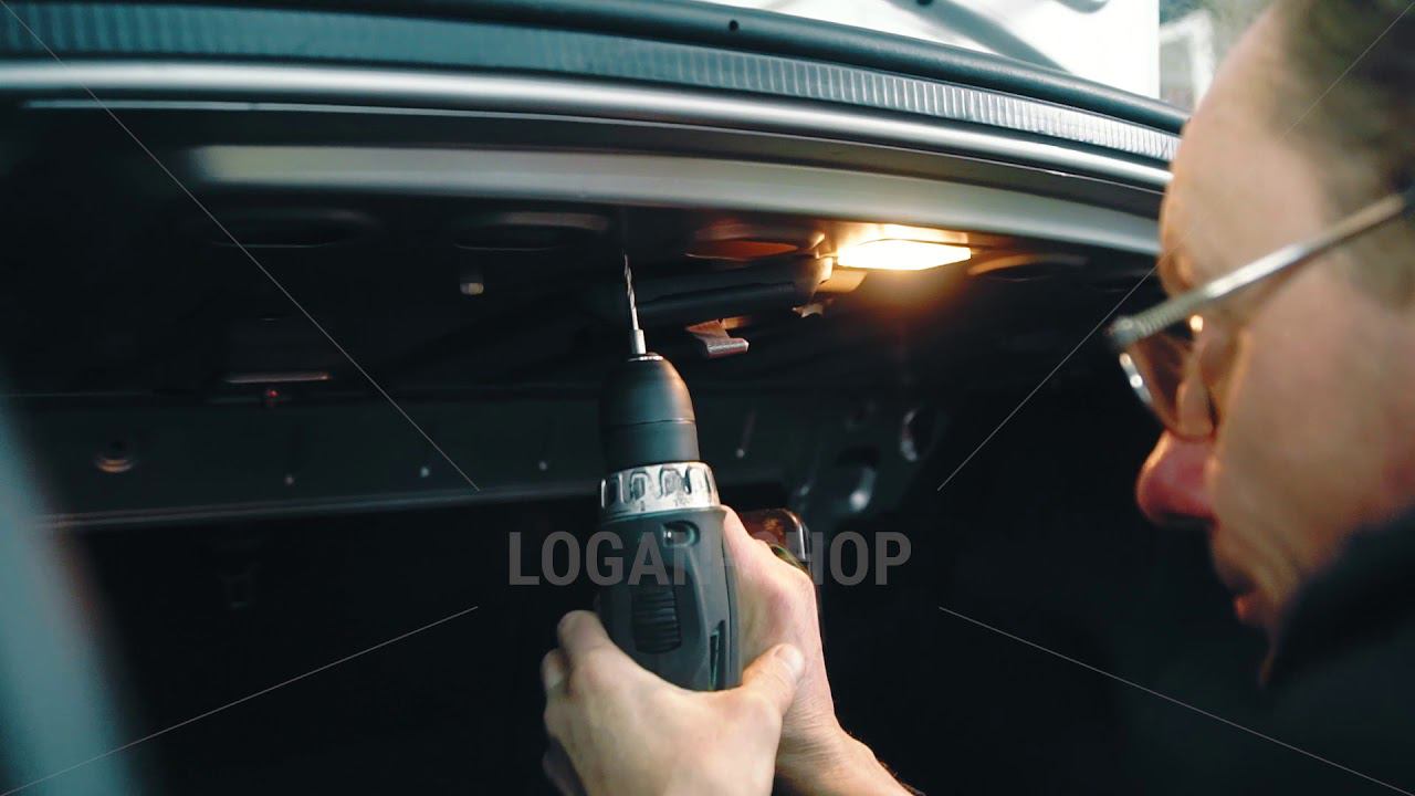 Renault Logan – установка вещевого крюка в багажник смотреть онлайн