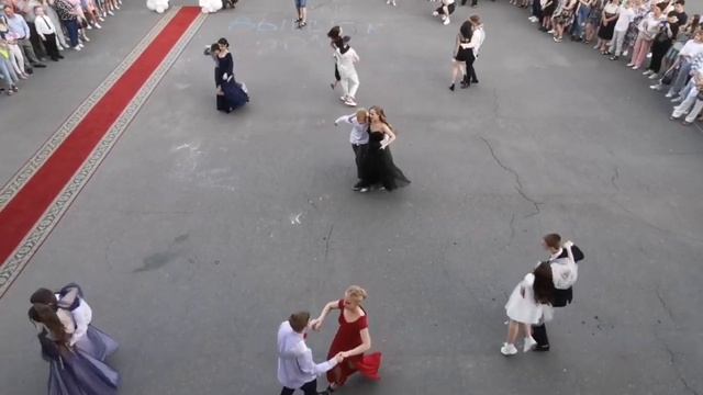 Вальс 11 "Б" 2022 год смотреть онлайн