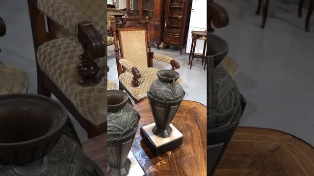 Старинные парные вазы в стиле Арт Деко смотреть онлайн