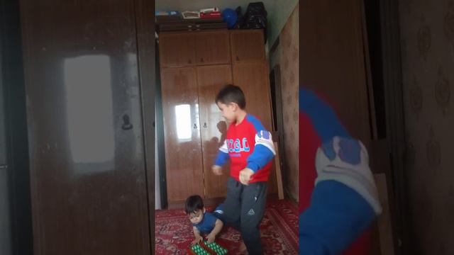 Дамирчик смотреть онлайн