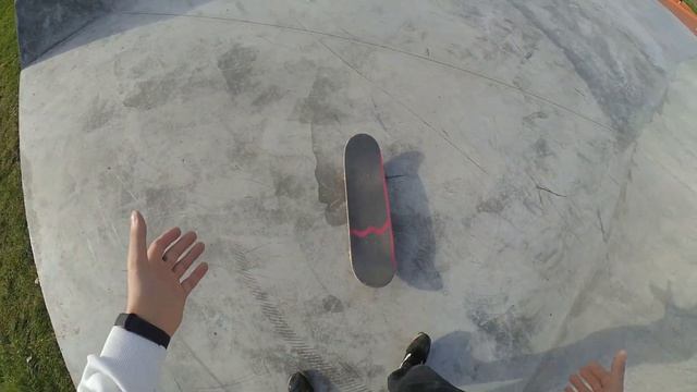 КАК ДЕЛАТЬ 180 НОУ КОМПЛАЙ НА СКЕЙТЕ (180 NO COMPLY) #скейт смотреть онлайн