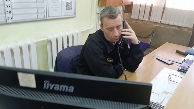 16.06.23 Ч.1 ЗАХВАТ ВЛАСТИ ОХРАННИК НЕ ПУСКАЕТ В ЗДАНИЕ АДМИНИСТРАЦИИ ГОРОДА смотреть онлайн