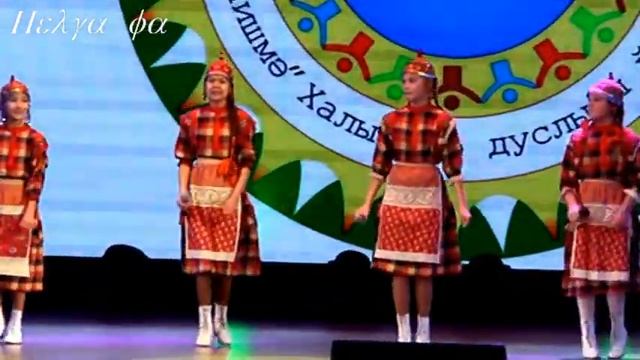 Чувашская песня- "Урам аякки квак ҫеҫке"/Вдоль по улице синие цветы ||чăваш юрри || Chuvash song || смотреть онлайн