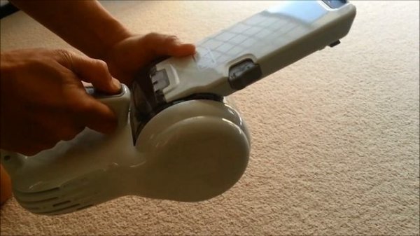 Black and Decker Dustbuster Pivot Vacuum Cleaner