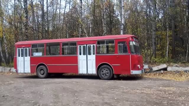 Ретро автобус ЛИАЗ 677 смотреть онлайн
