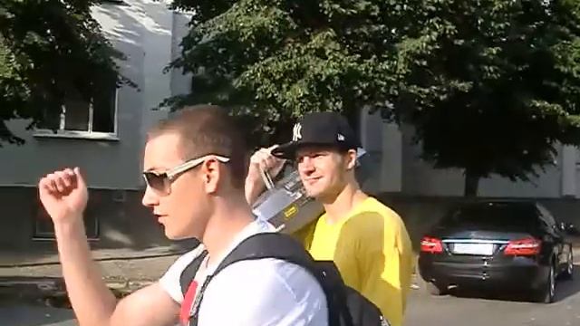 Прогулка с мафоном смотреть онлайн