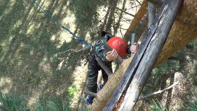 Дети прыгают с тарзанки 17. 09. 2017. смотреть онлайн