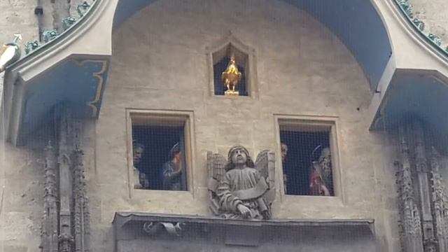 Астрономические часы с представлением в Праге. смотреть онлайн