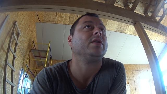 Зашиваем гипсокартон в СИП доме #762