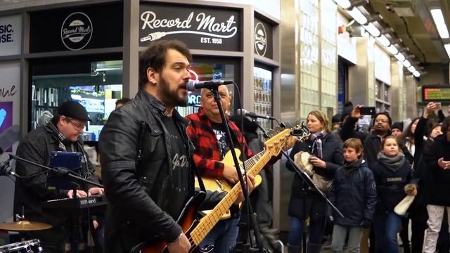 Please Mr Postman | THE BEATLES - TIMES SQUARE STATION смотреть онлайн