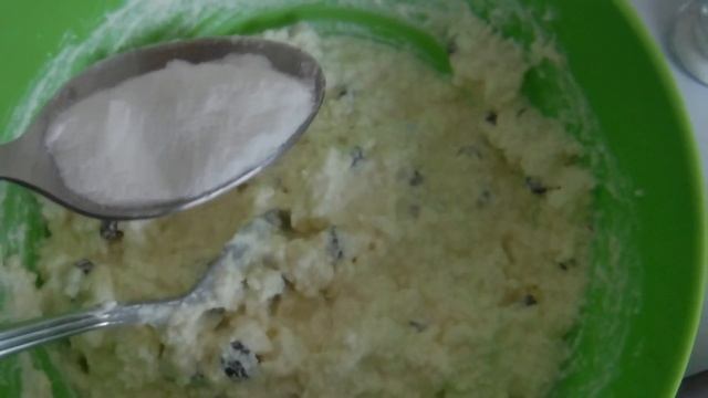 Творожная запеканка с изюмом! Вкуснотища! смотреть онлайн