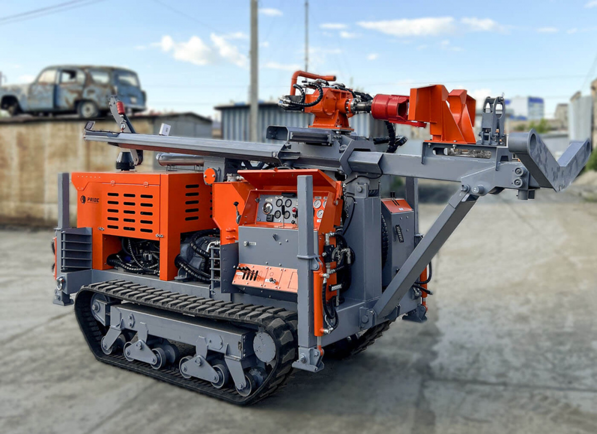 ?Малогабаритная самоходная буровая установка TITAN 120? Машиностроительный холдинг PRIDE © смотреть онлайн