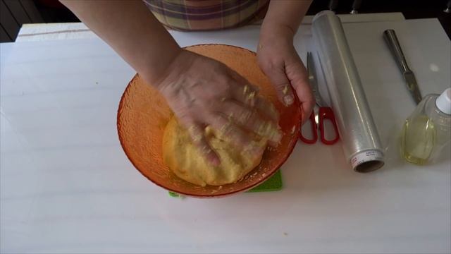 САХАРНЫЕ СЛОЙКИ С КОРИЦЕЙ смотреть онлайн