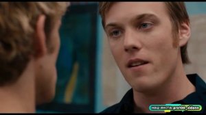 Парень унизил ВЫПЕНДРЁЖНИКА перед толпой/Заступился за друга и постоял за себя