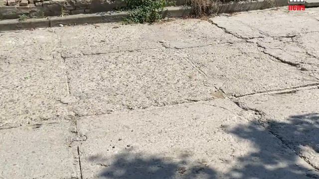 Ни парковки, ни дороги. Путь к десткой больнице в Керчи смотреть онлайн