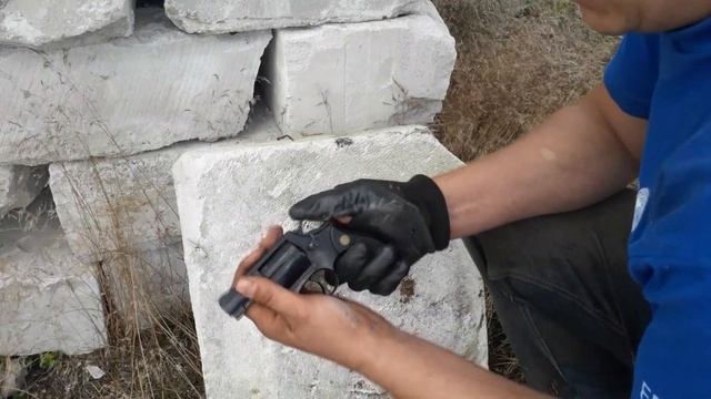 РАСКОЛЕТ ЛИ ГАЗОВЫЙ ПИСТОЛЕТ ГАЗОБЛОК??? смотреть онлайн