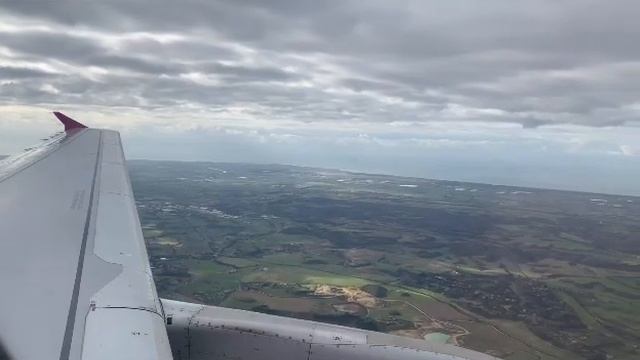 Rome Fiumicino Airport FCO Landing |with Wizz Air| смотреть онлайн