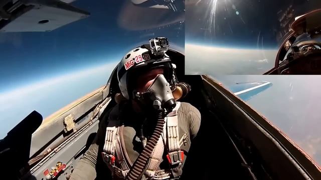 Полет на МиГ 29 в стратосферу российского туриста. Плоская Земля