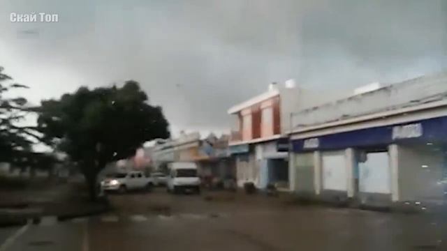 Внутри Торнадо... Удивительные кадры торнадо! смотреть онлайн