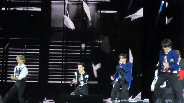 4/2/23 Stray Kids LA D2 Freeze смотреть онлайн