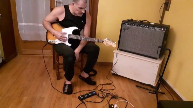 Essai du pédalier "Twiggy Blues" + Fender Frontman 212R et de ma guitare Squier 51 ! смотреть онлайн