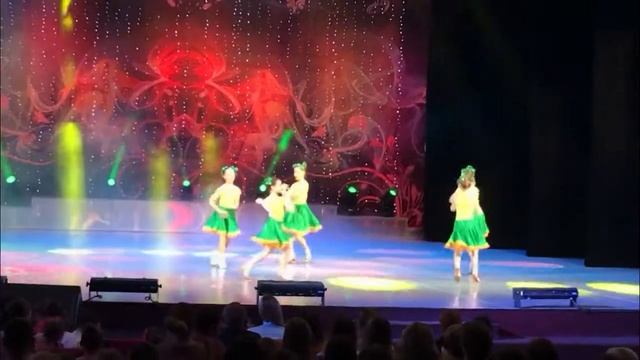 ТСК «Данс-клуб» Дети 7-11 лет «Девушки как звёзды» смотреть онлайн