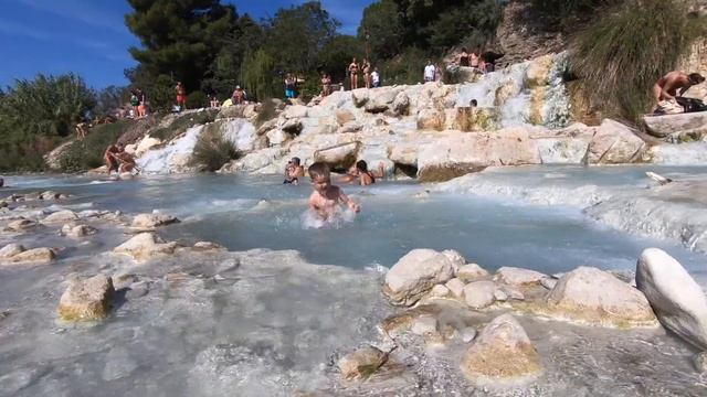 Куда поехать с детьми?Terme Di Saturnia Тоскана Италия смотреть онлайн