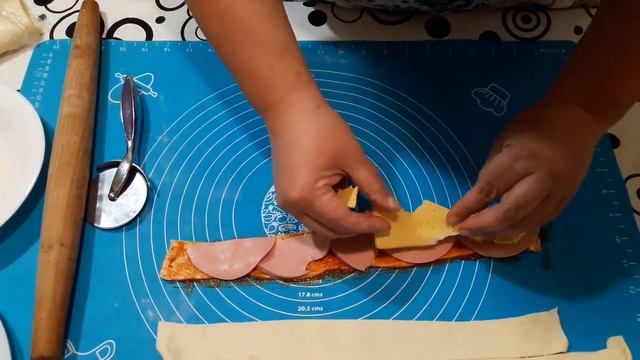 Рулетики-пицца!!! Это мега вкусно!!! Это очень красиво!!! смотреть онлайн