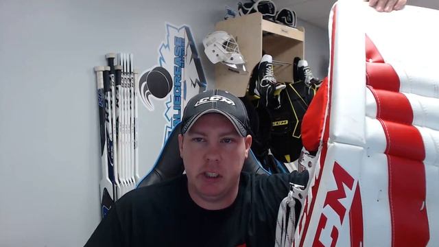 CCM Extreme Flex III Goalie Pads Review! Leg Pads, Trapper, & Blocker FULL SET! смотреть онлайн