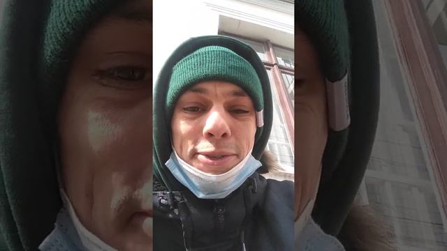 10.03.22 гуманитарная помощь / беженец из Харькова /Дед везёт ходули внучку) смотреть онлайн