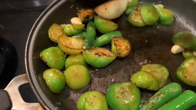 Avocado Green Salsa for Tacos Salsa Verde Taquera смотреть онлайн