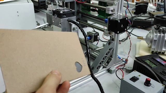 Cardboard & paper cutting using a 10 watt laser installed on a CNC 3018 with G2 lens + air assist смотреть онлайн