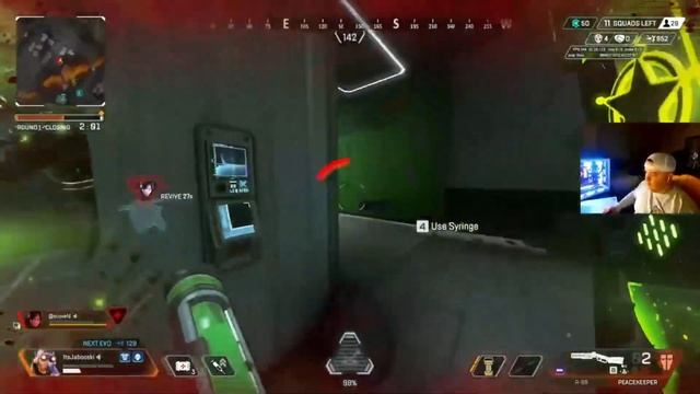 Streamers react to the BEST movement player in apex... смотреть онлайн