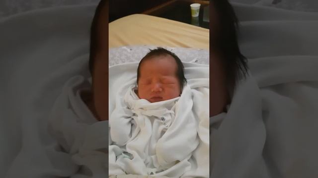 [황도Tv]황도Lee 똥을 한바가지 쌌는데도 그냥 자는겨???..... смотреть онлайн
