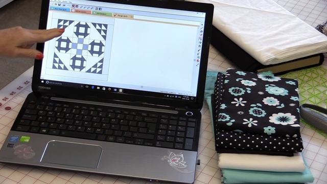 Make Your Own Quilt Patterns Using EQMini смотреть онлайн