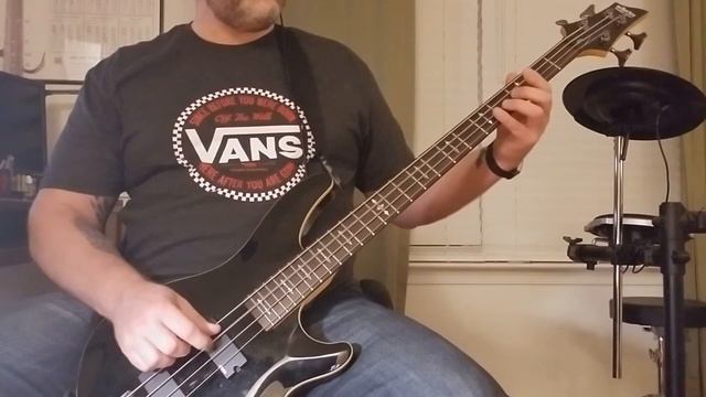 Sheryl Crow - My Favorite Mistake Bass cover with tab link in description смотреть онлайн