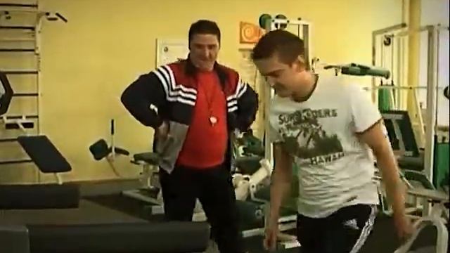 Prykoli. В тренажёрном зале. Самая лучшая беговая дорожка. Смотреть обязательно смотреть онлайн