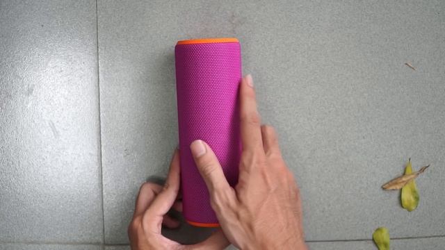 Trên tay loa Logitech UE Boom 2 | Tinhte.vn смотреть онлайн