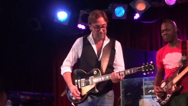 Al DiMeola "Dark Eye Tango" 6-28-15 B.B. King Club, N.Y.C. смотреть онлайн