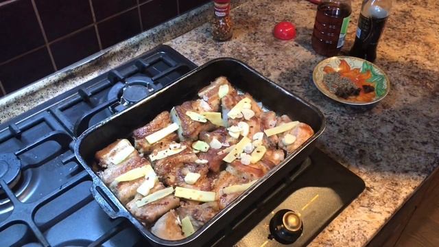 свиные рёбра в духовке смотреть онлайн