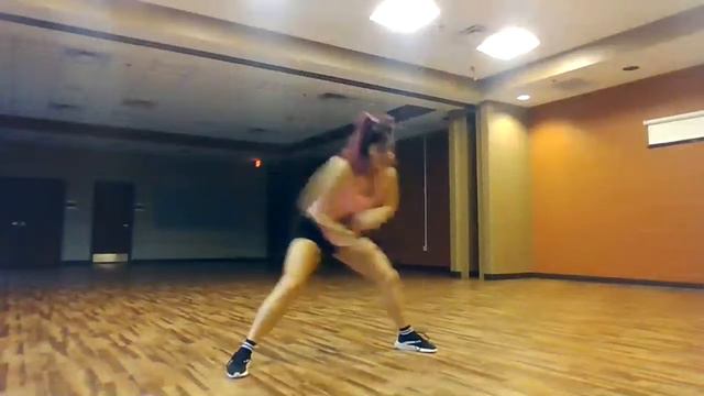 Worth It - Fifth Harmony (Body weight lower body challenge) смотреть онлайн