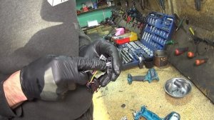 Замена выключателя кнопки шуруповерт Makita DF 031D